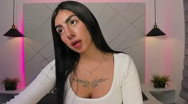 ANTONELLA  ROUSE  online show from February 3, 4:25 am