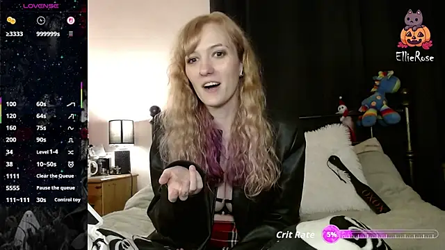EllieeRose online show from April 9, 10:15 pm