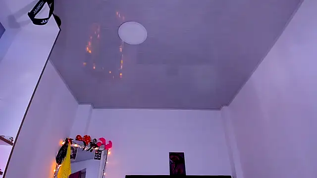 kerlysmith 24 online show from January 10, 4:09 pm