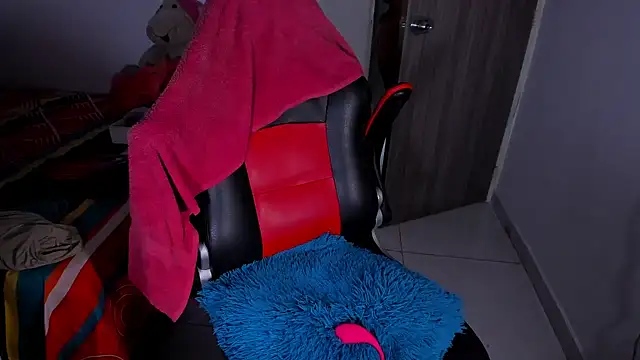 kerlysmith 24 online show from March 19, 8:32 pm