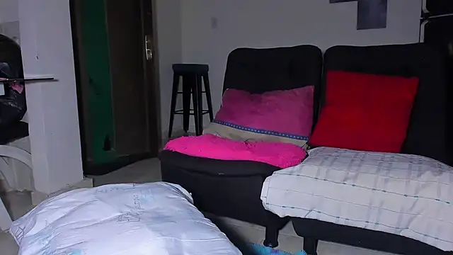 kerlysmith 24 online show from November 11, 1:00 pm