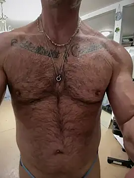 DaddySnowXX online show from April 1, 8:15 am