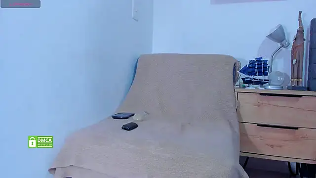 ROCKY REBEL online show from December 4, 8:17 pm