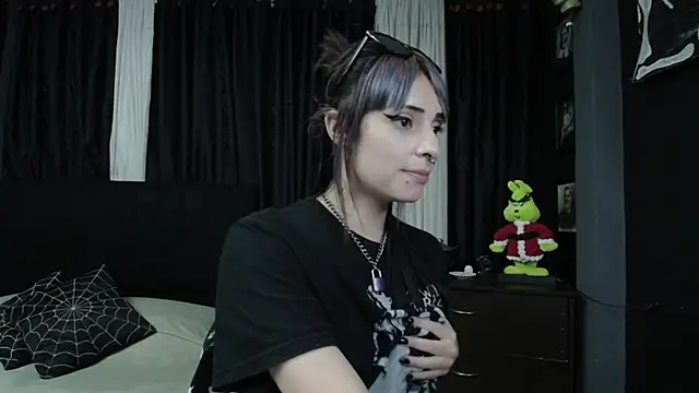 Goddess Mortem online show from December 18, 2:53 am