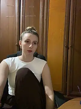 Snapshot of Ameli_Li chatting on October 25, 12:29 am Ameli Li online show from October 25, 12:29 am