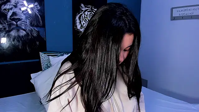 Liana Bernocchi online show from February 10, 2:08 am