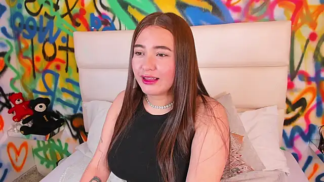 Liana Bernocchi online show from February 1, 8:07 pm