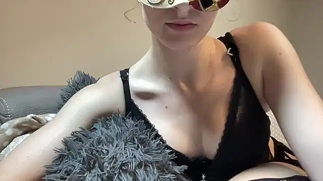 lexihot0000 online show from December 17, 5:52 pm