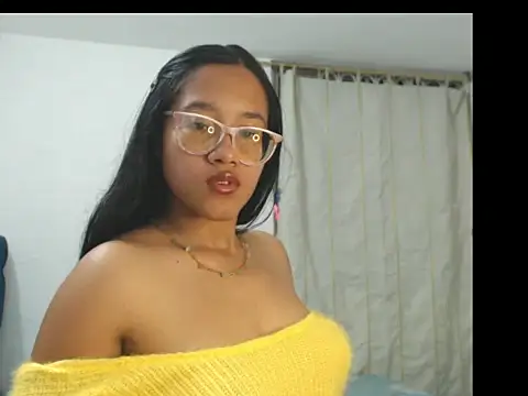 Snapshot of MargarethGarcia chatting on February 24, 2:09 am MargarethGarcia online show from February 24, 2:09 am