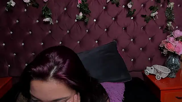 Snapshot of MaddyHudson chatting on January 11, 8:54 pm MaddyHudson online show from January 11, 8:54 pm