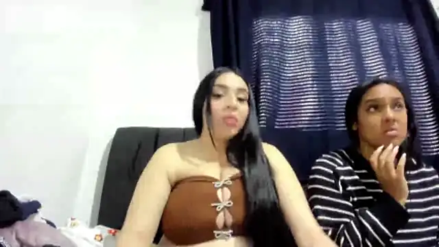 EmmaHole  online show from May 16, 9:13 pm