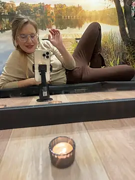 Snapshot of Vanilladreams chatting on February 18, 5:42 pm Vanilladreams online show from February 18, 5:42 pm