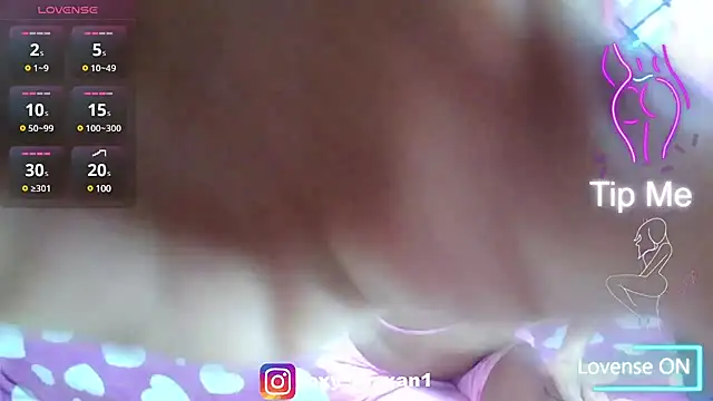 roxy roxxan online show from March 8, 11:49 pm