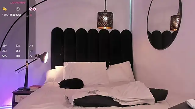 ariana fitl  online show from March 9, 7:15 pm