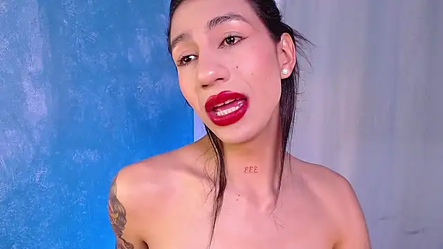 sofiaa grey  online show from January 17, 5:51 pm