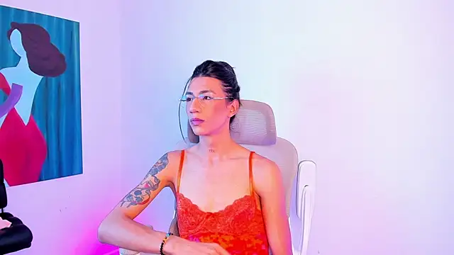 Snapshot of sofiaa_grey_ chatting on June 5, 4:56 pm sofiaa grey online show from June 5, 4:56 pm