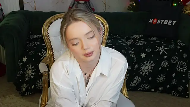 Cassy-Celestial  online show from December 25, 5:48 am