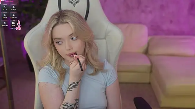 Cassy-Celestial  online show from January 31, 3:41 am