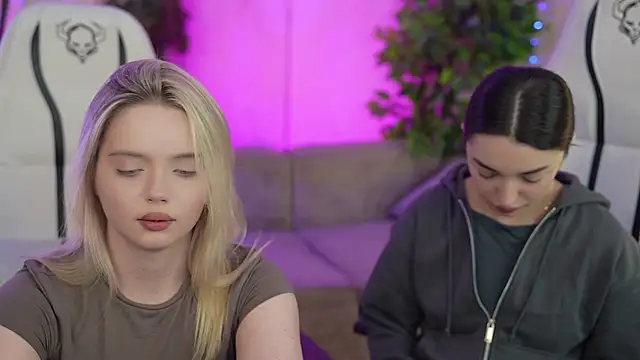 Cassy-Celestial  online show from February 19, 2:55 am