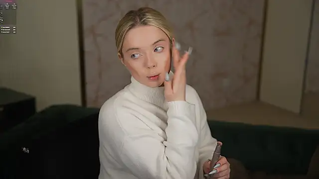 Cassy-Celestial  online show from February 23, 11:58 pm