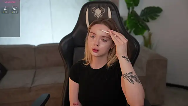 Cassy-Celestial  online show from September 25, 4:05 am