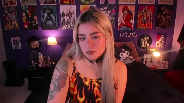 Snapshot of anne_cross chatting on February 26, 1:59 am anne cross online show from February 26, 1:59 am