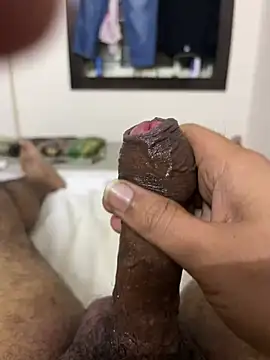 StripMeHot92 online show from December 12, 5:04 pm