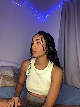 nicoleebony1 online show from February 28, 9:33 pm