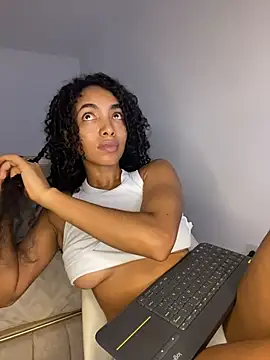 nicoleebony1 online show from February 5, 8:02 pm