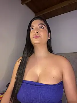 Snapshot of DashaStar chatting on January 24, 8:22 pm DashaStar online show from January 24, 8:22 pm