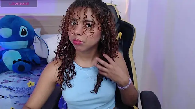 Snapshot of aurora_rodriguez chatting on December 2, 12:29 pm aurora rodriguez online show from December 2, 12:29 pm