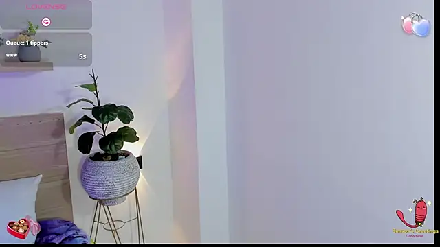 Snapshot of aurora_rodriguez chatting on December 13, 6:49 pm aurora rodriguez online show from December 13, 6:49 pm