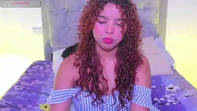 Snapshot of aurora_rodriguez chatting on March 8, 3:39 am aurora rodriguez online show from March 8, 3:39 am