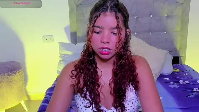 Snapshot of aurora_rodriguez chatting on March 16, 1:49 pm aurora rodriguez online show from March 16, 1:49 pm