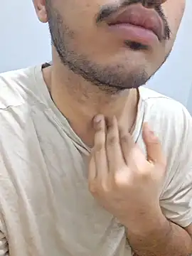 alesssterling online show from April 11, 3:33 am