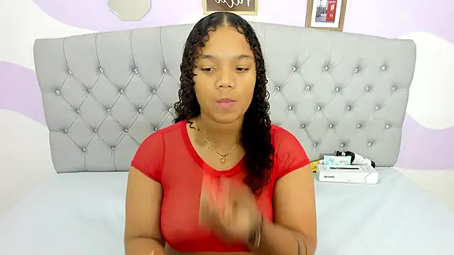 Snapshot of BRIYITHMENA chatting on January 24, 12:20 pm BRIYITHMENA online show from January 24, 12:20 pm