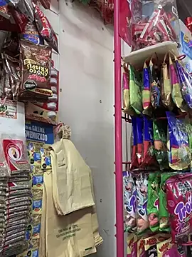 Snapshot of Sol_biglips chatting on December 29, 3:35 pm Sol biglips online show from December 29, 3:35 pm