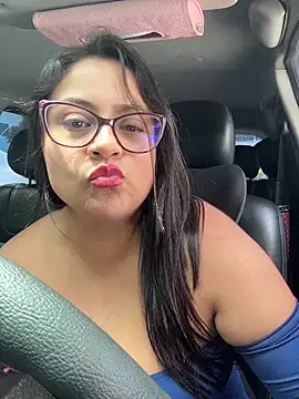 Sol biglips online show from March 10, 6:02 pm