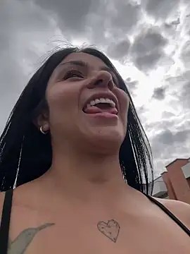 Snapshot of SophiaKarson chatting on February 27, 2:39 pm SophiaKarson online show from February 27, 2:39 pm