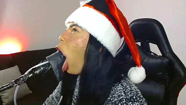 Anabel693 online show from December 9, 7:39 am