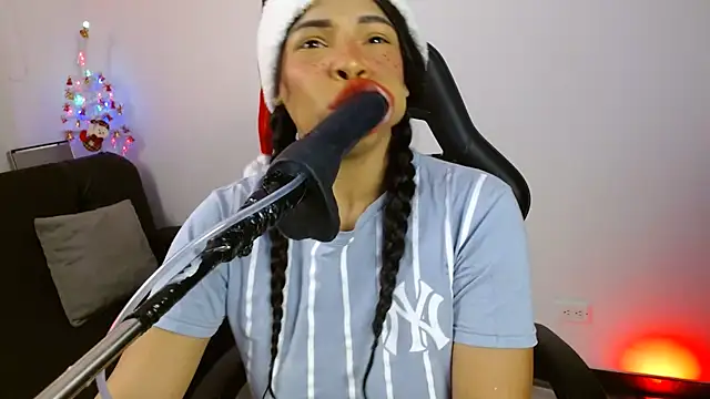 Anabel693 online show from December 11, 7:31 am