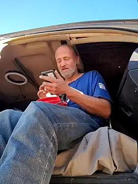 FloppyPickle4u online show from February 12, 4:00 pm