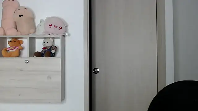 kaiine190 online show from November 14, 7:07 am