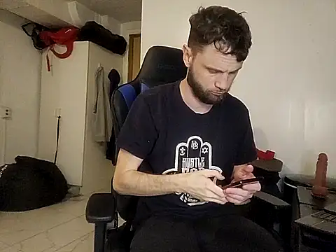 Talenjames4 online show from November 1, 8:33 pm