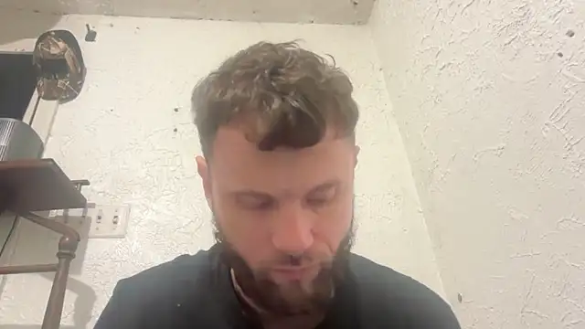 Snapshot of Talenjames4 chatting on November 3, 8:54 pm Talenjames4 online show from November 3, 8:54 pm