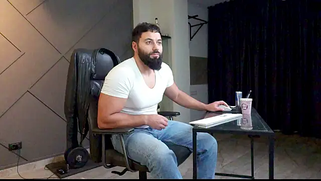 mattmasterss online show from January 4, 8:16 pm