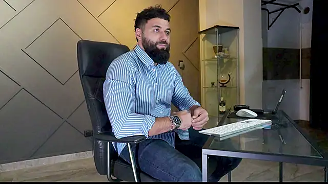 mattmasterss online show from February 22, 8:31 pm