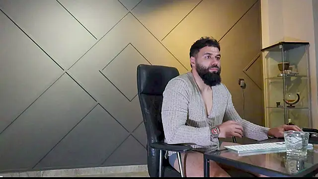 mattmasterss online show from February 25, 5:08 am