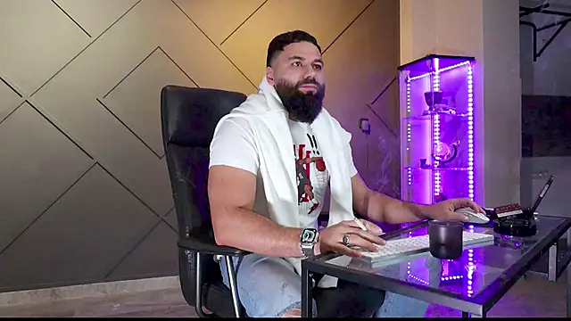 mattmasterss online show from March 1, 4:58 am