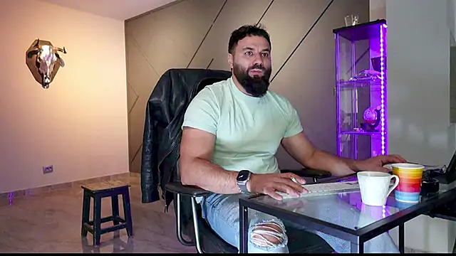 mattmasterss online show from March 11, 8:52 am